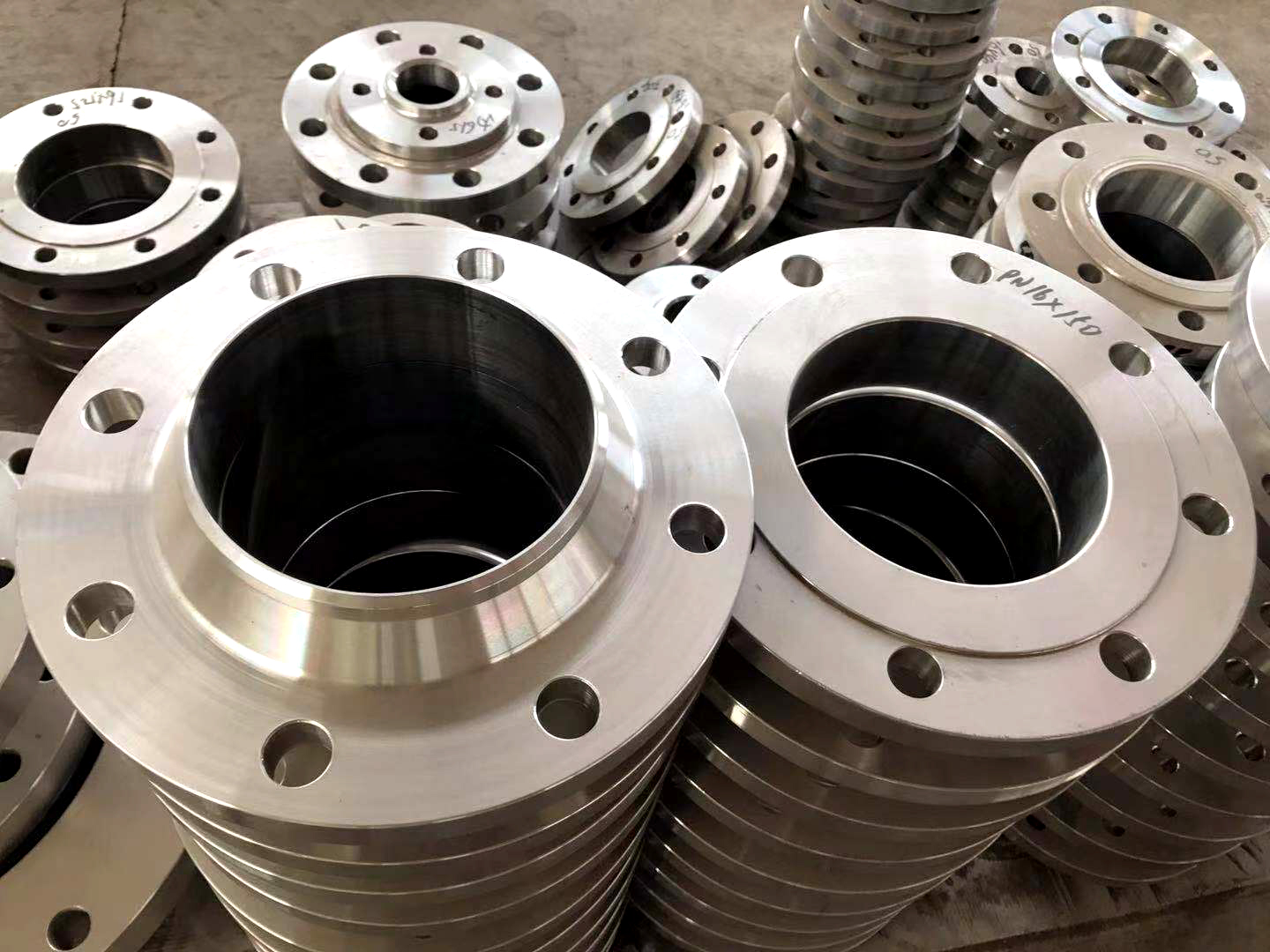 法蘭全焊接球閥密封面的型式是什么?